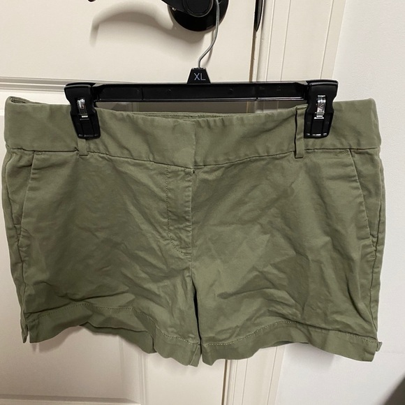 Women’s Loft shorts - Picture 4 of 7